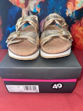 No.49 Vince Camuto Anivay Sandals Size 9M/40 Gold Metallic Platform Cork
